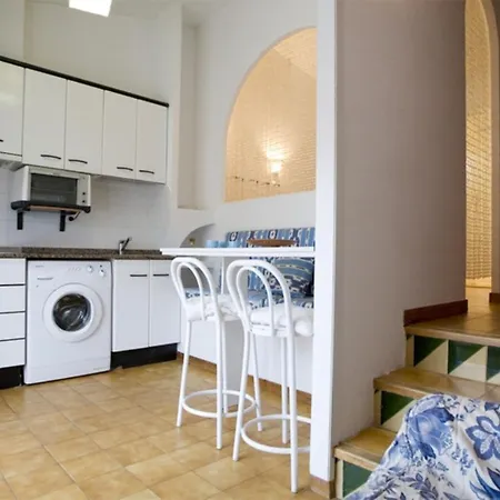 Llaguts Apart By S R S Apartament *